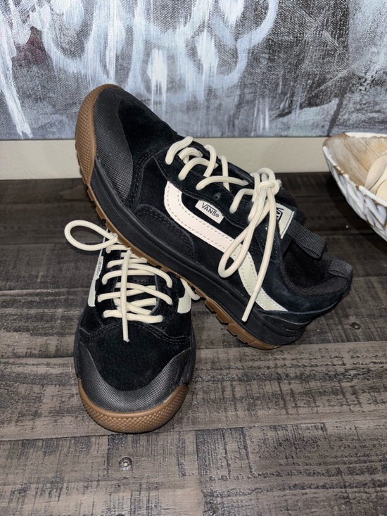 Vans Shoes - Vans UltraRange EXO MTE-1 women's SZ 6